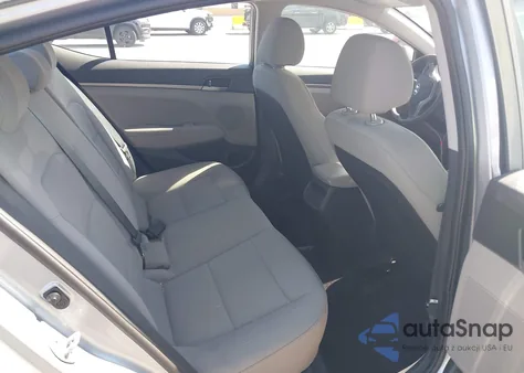 2017 Hyundai Elantra Se z USA, uszkodzony, nr VIN 5NPD74LF4HH144945